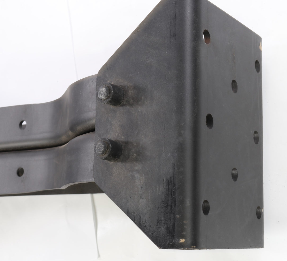 VOLVO - 25122813 - CROSSMEMBER