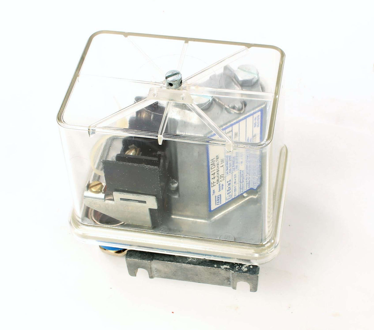 IWS - FF4-4IDAH - OIL PRESSURE CONT