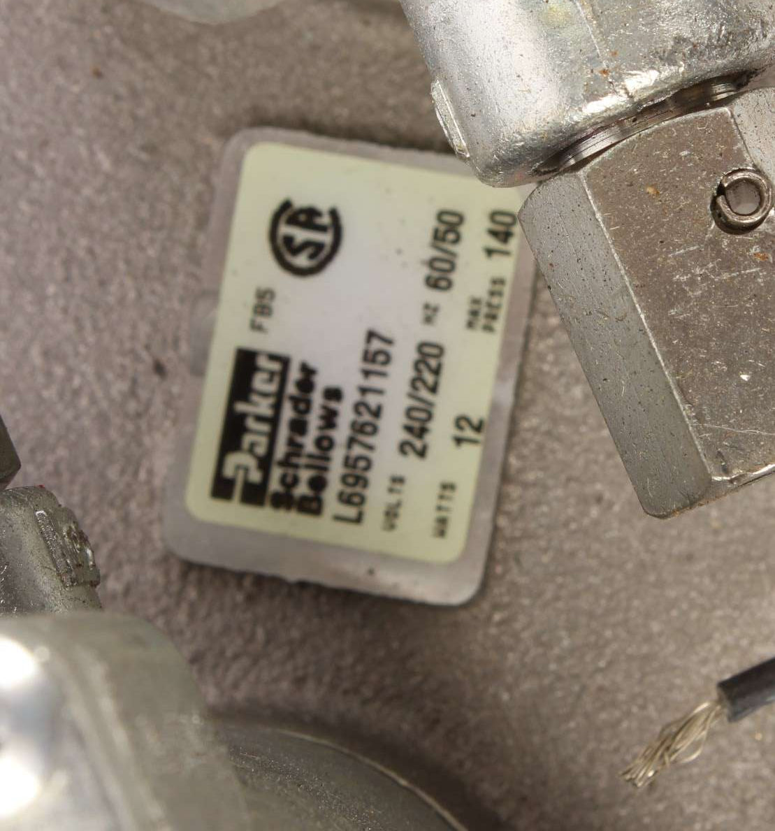 SCHRADER BELLOWS   - L6957621157 - 12750 AIR VALVE 115160 34D