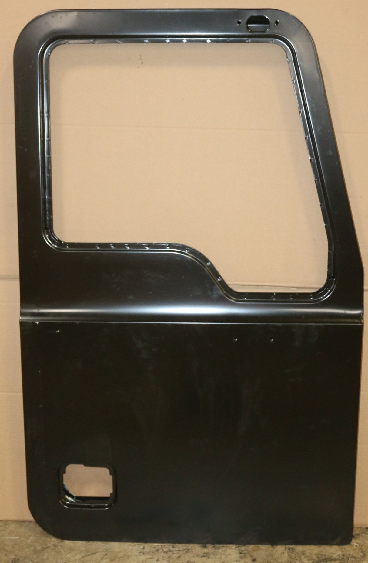 VOLVO - 82693758 - DOOR SHELL