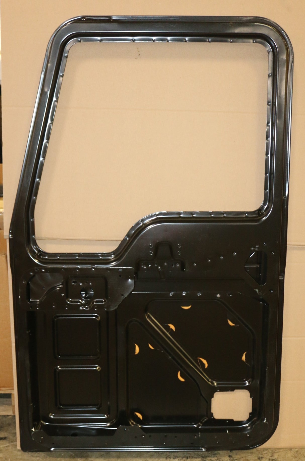 VOLVO - 82693758 - DOOR SHELL