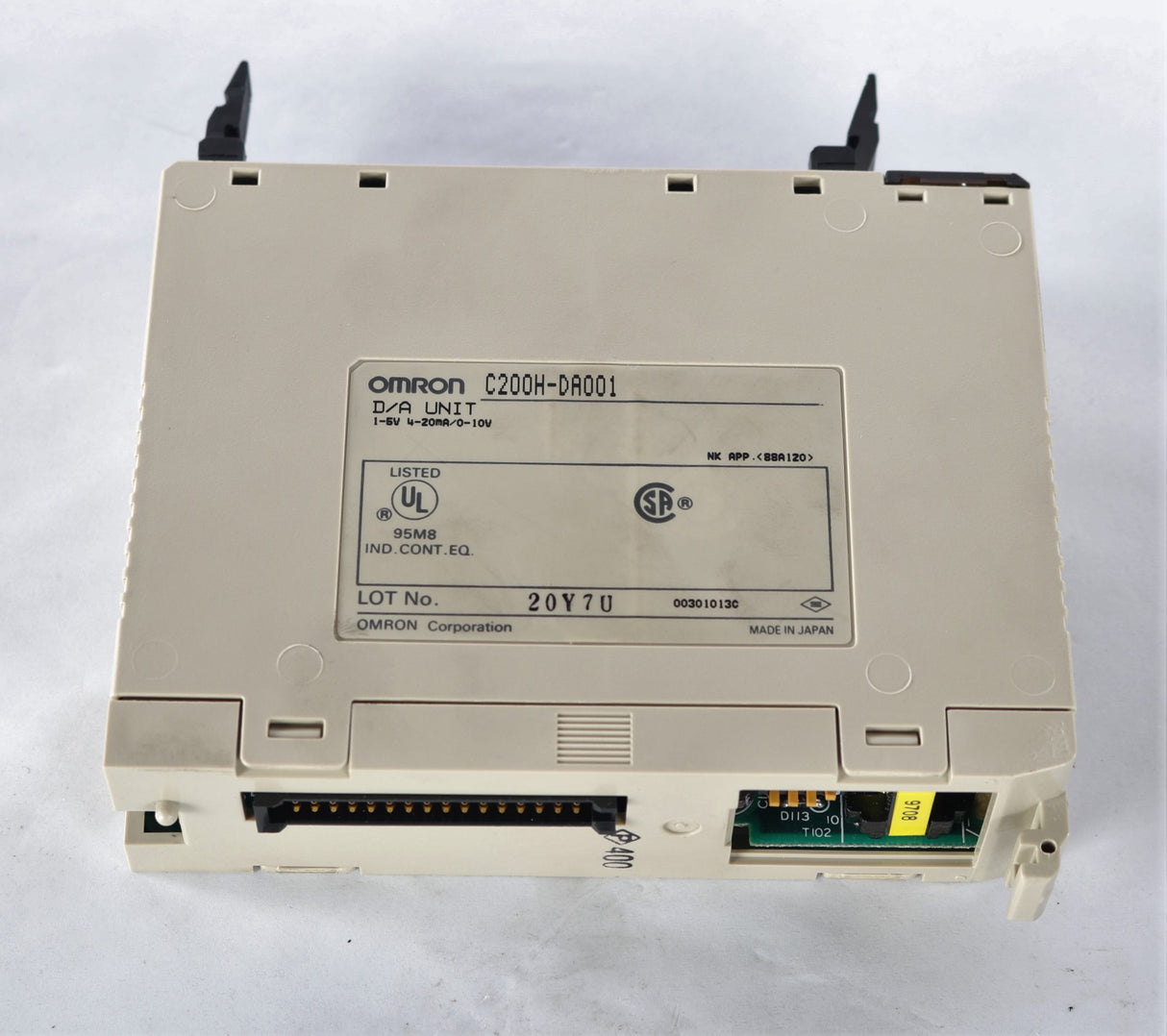 OMRON - C200H-DA001 - PROGRAMMABLE CONTROLLER
