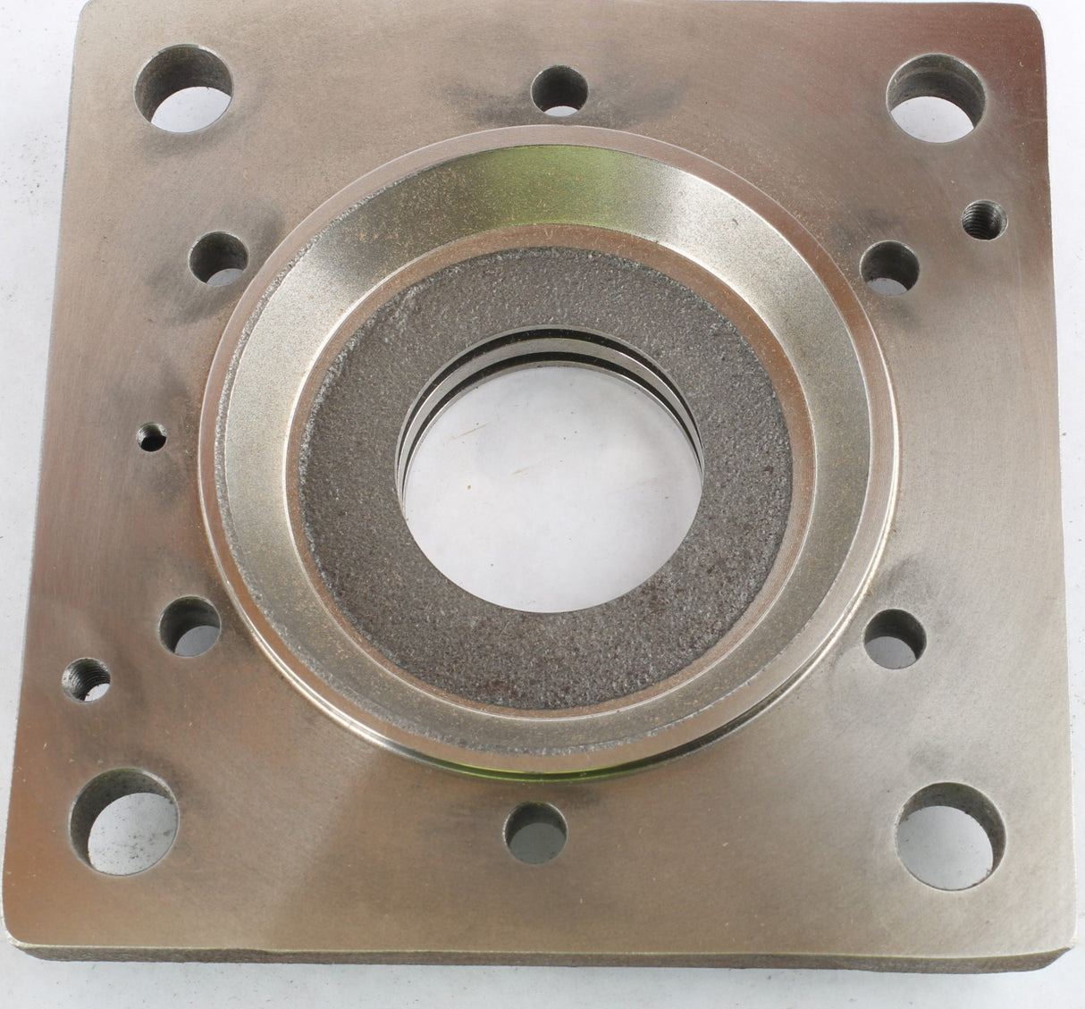 BOBCAT - 6648649 - BEARING CAP