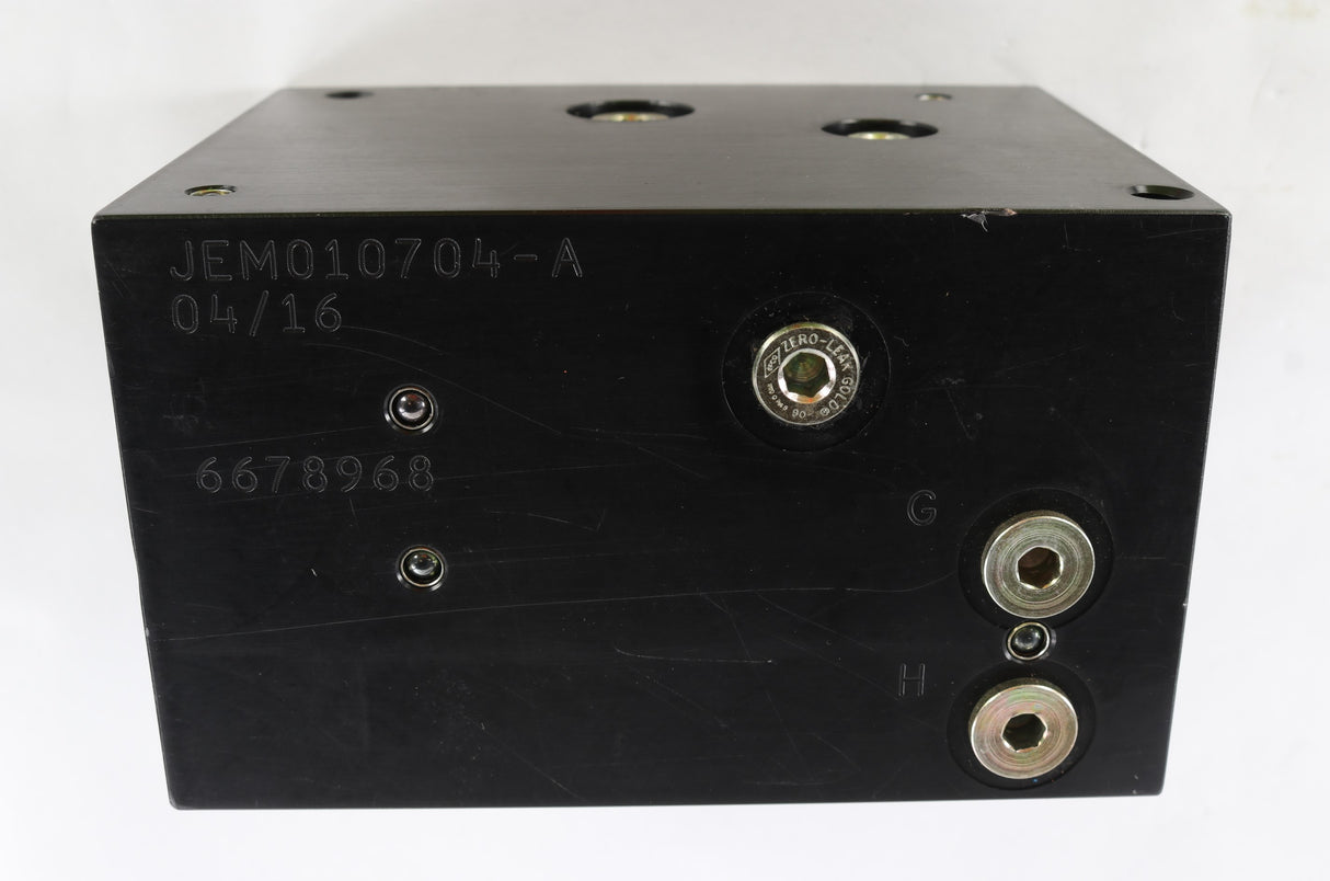 BOBCAT - 6678968 - VALVE BACKHOE - BLOCK ONLY NO SOLENOIDS