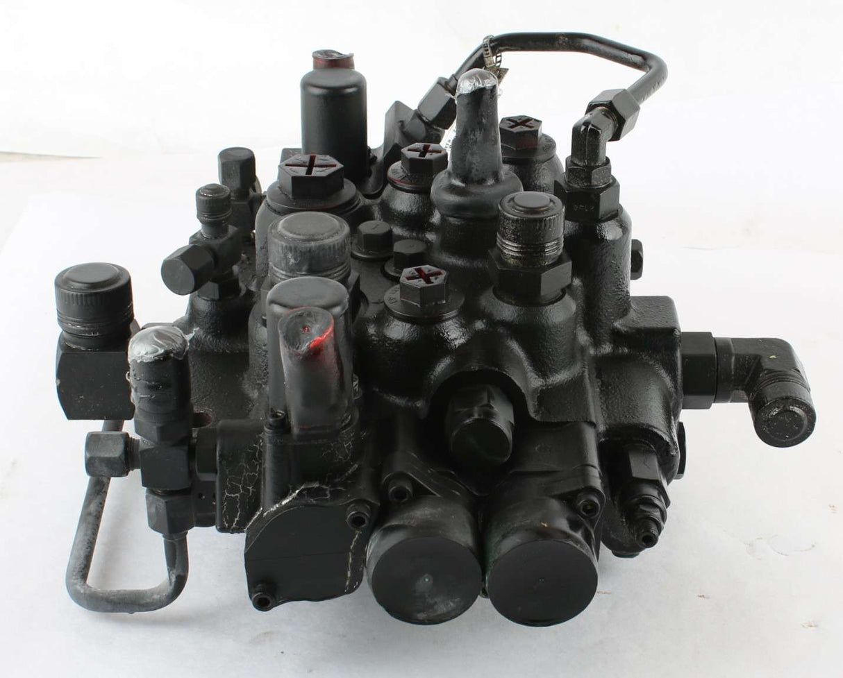 BOBCAT - 7161694 - VALVE - CONTROL