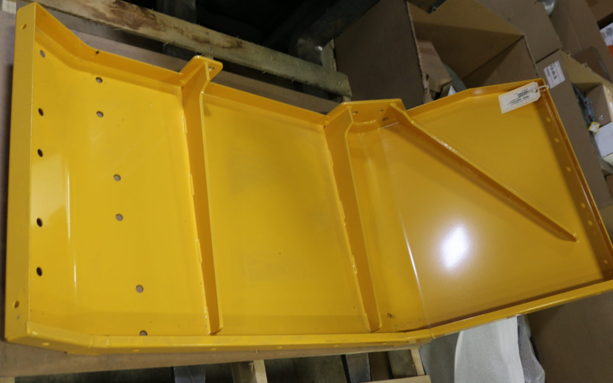 VOLVO - 16826862 - FRONT MUDGUARD