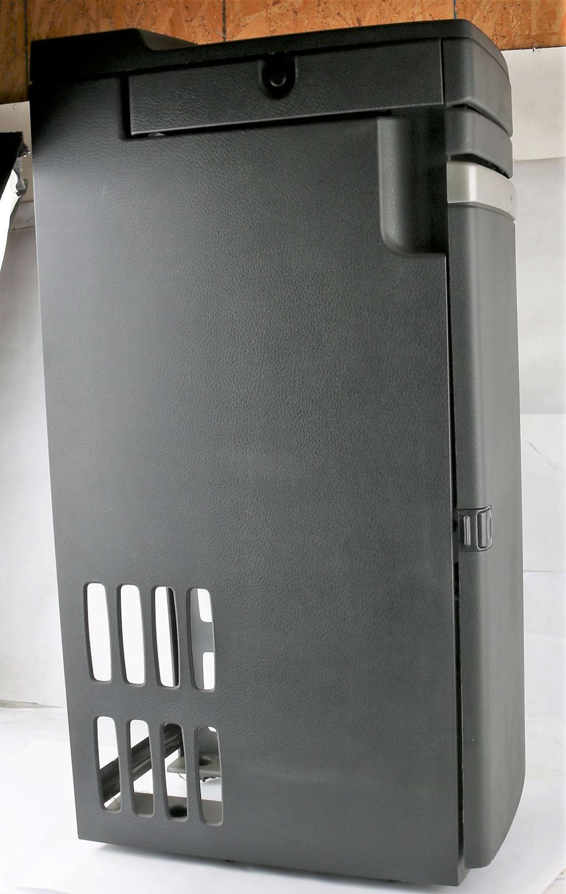 MACK - 21301277 - LOWER STORAGE CABINET_ LH