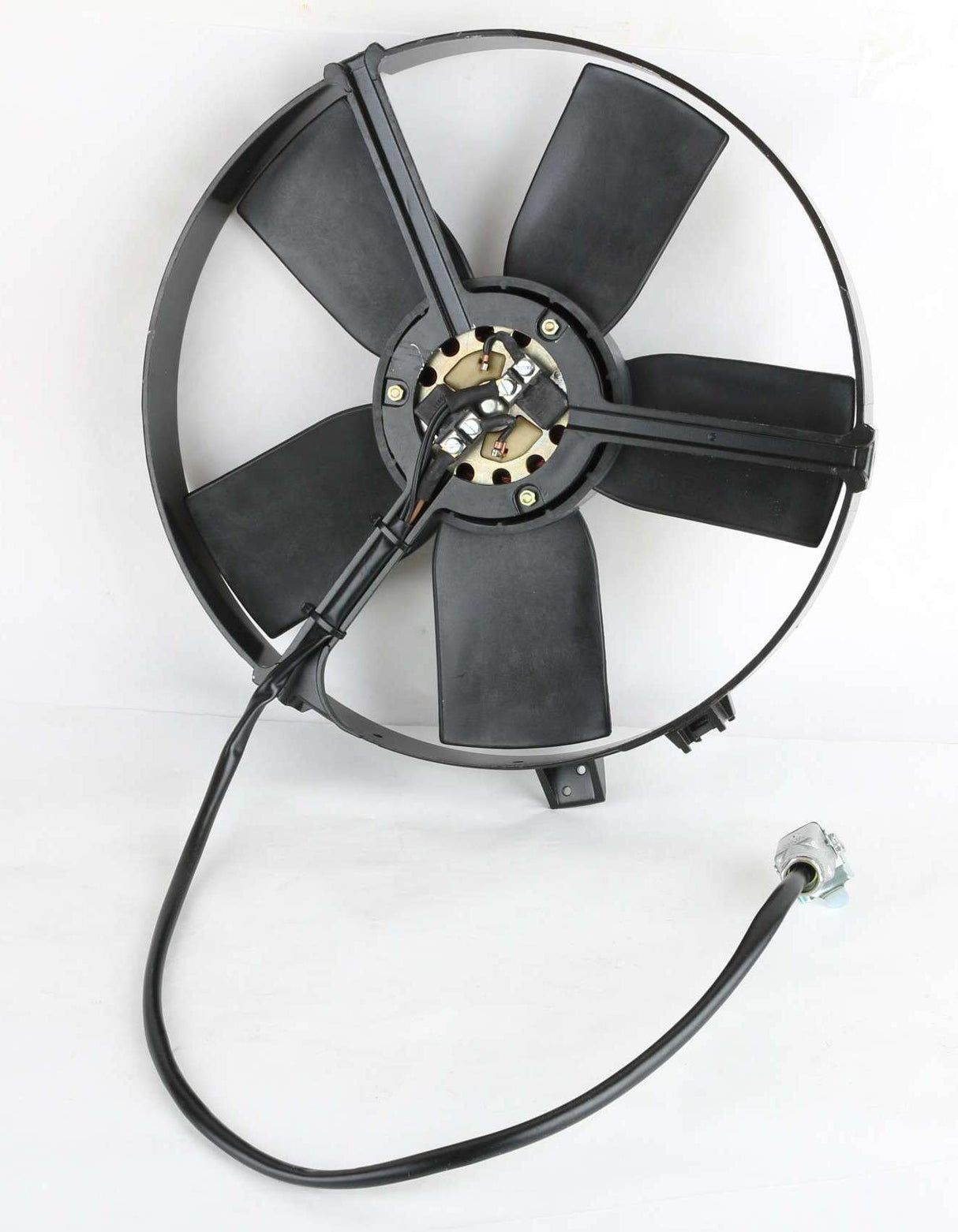 ROBERT BOSCH - B-130-611-042 - FAN 24V