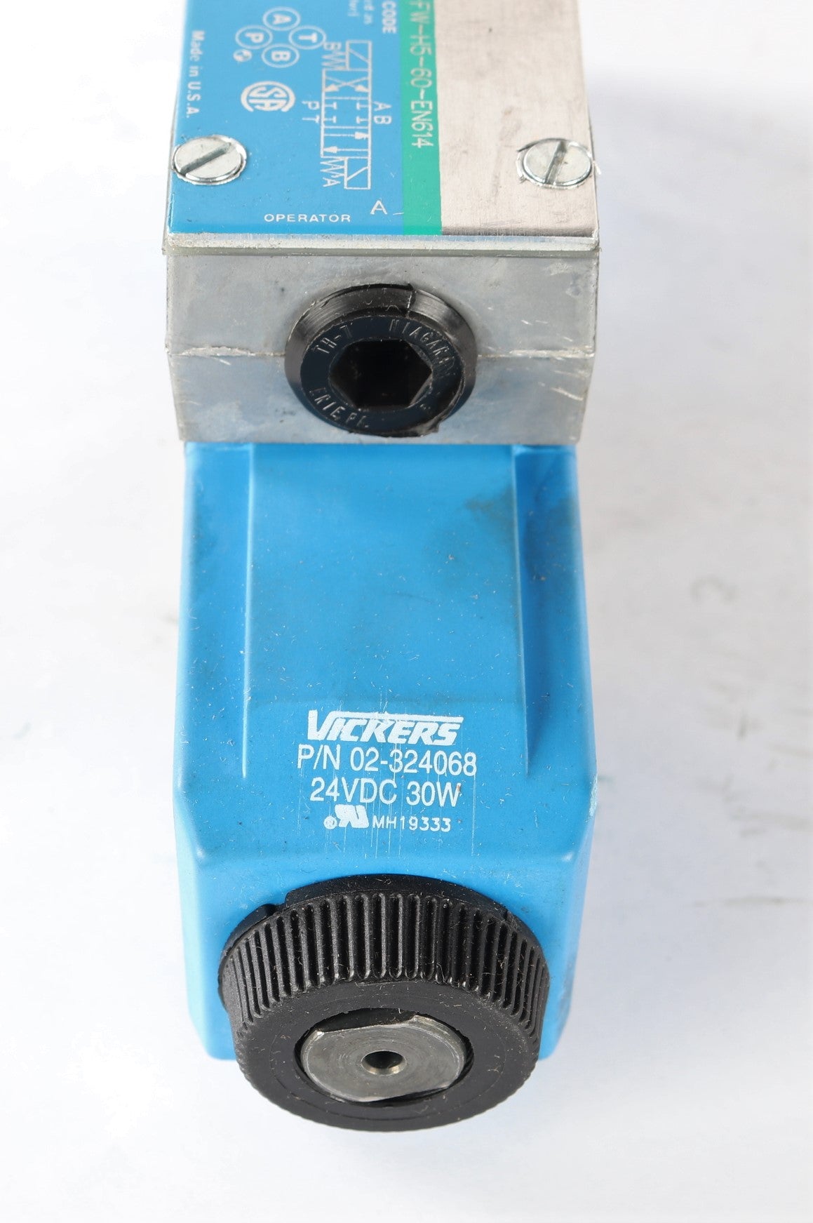 VICKERS - DG4V3S2CMFWH560EN614 - VALVE