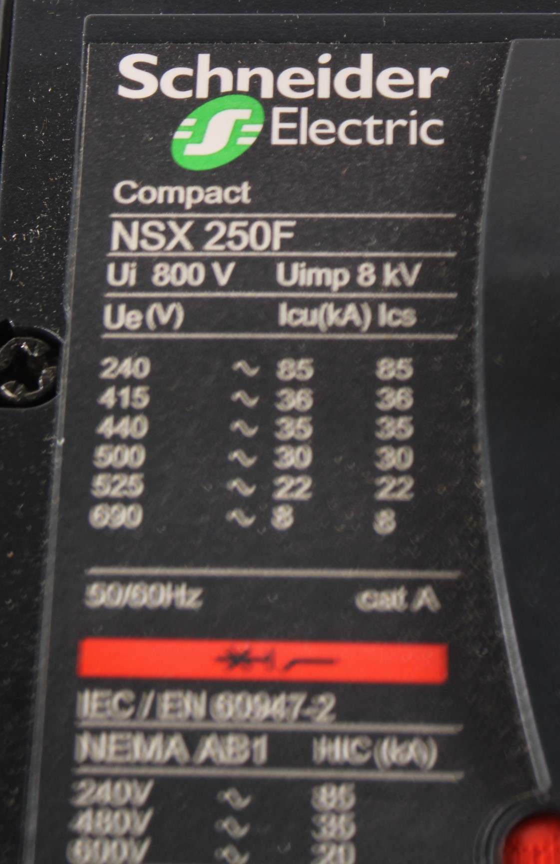 SCHNEIDER ELECTRIC - LV431780 - CIRCUIT BREAKER TYPE NSX250F 4-POLE