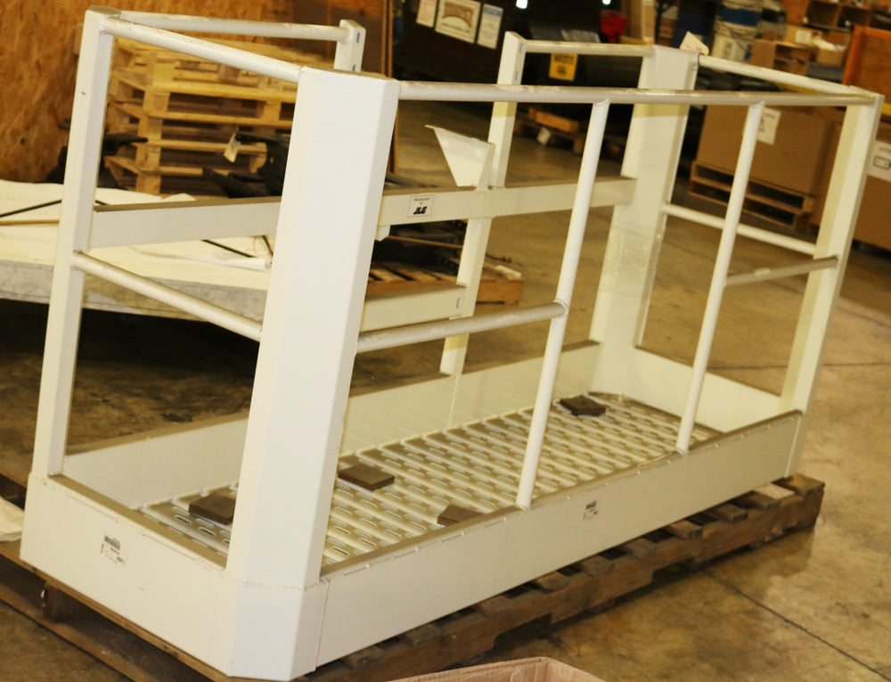 JLG - 70040338 - NONOEM8FT AL PLATFORM WLDMNT
