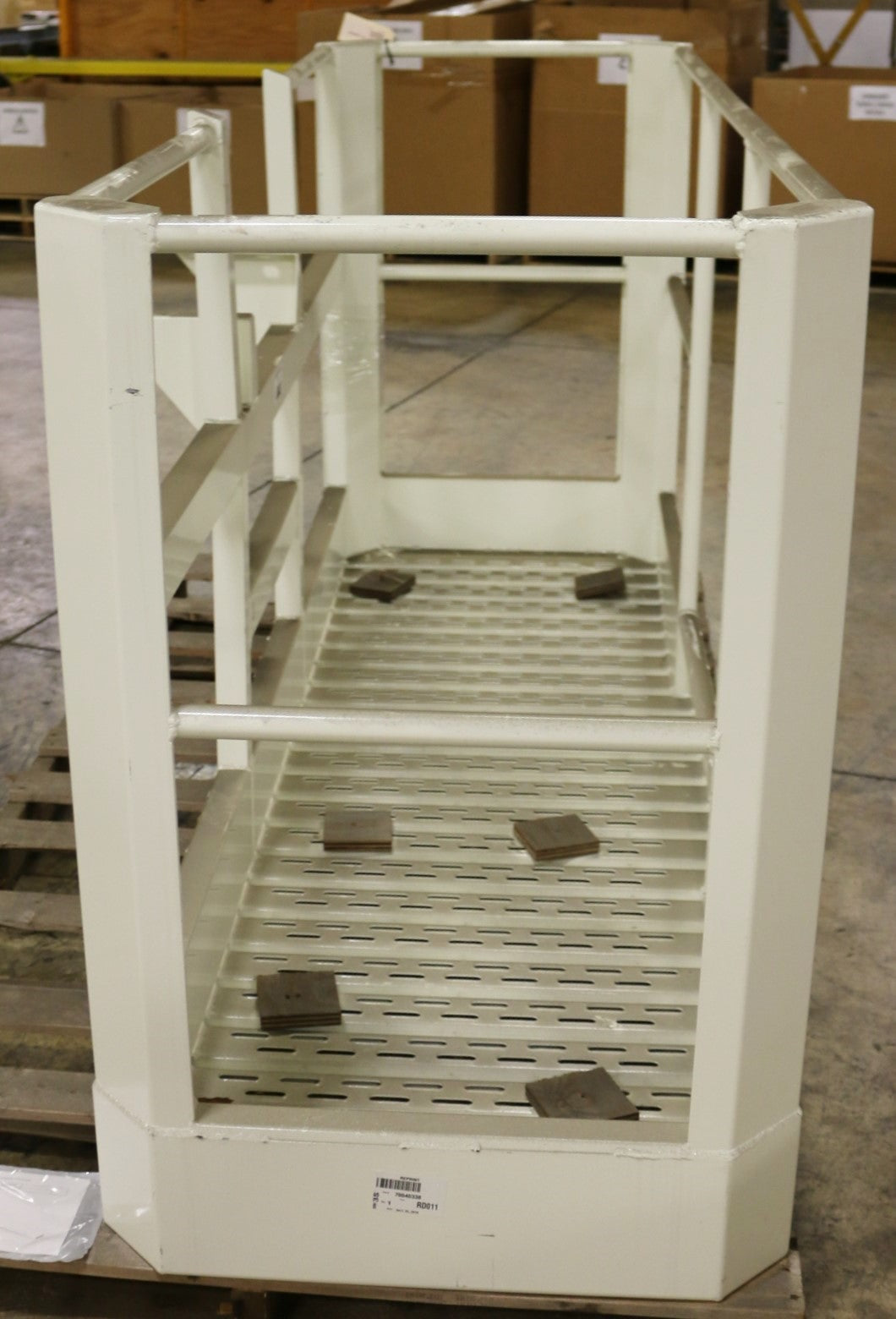 JLG - 70040338 - NONOEM8FT AL PLATFORM WLDMNT
