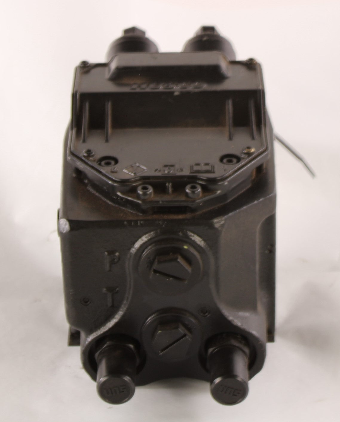 HUSCO - 9720-B1 - HYDRAULIC CONTROL VALVE