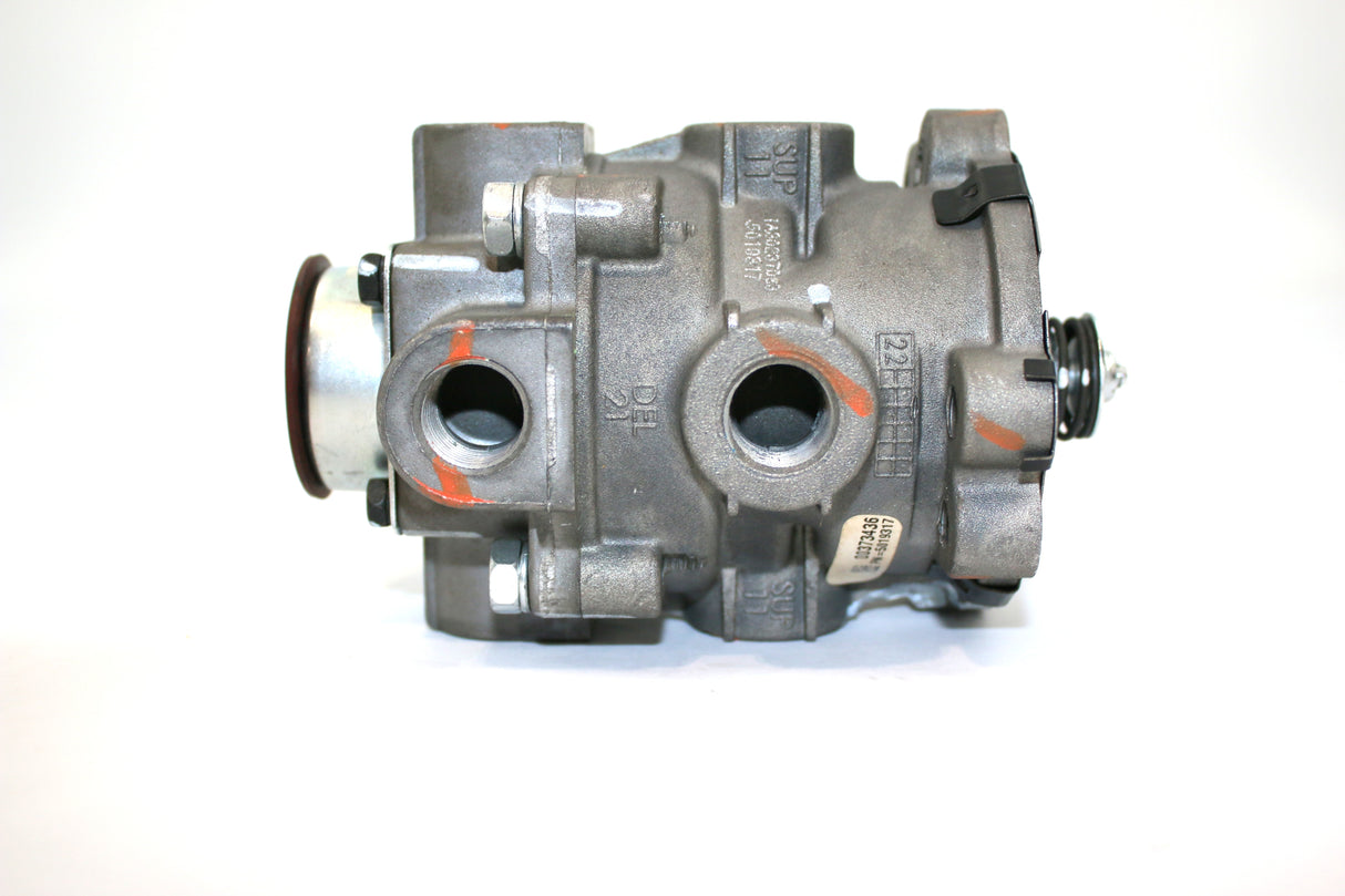 VOLVO - 85153491 - VALVE FOOT BRAKE