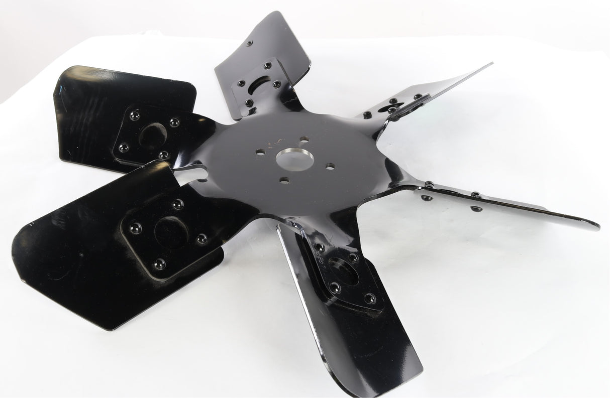 JOHN DEERE - AR48871 - FAN BLADE