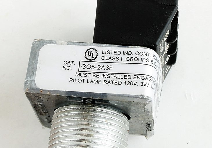 HUBBELL - G05-2A3F - SWITCH 2-POS BLK 1NO/1NC