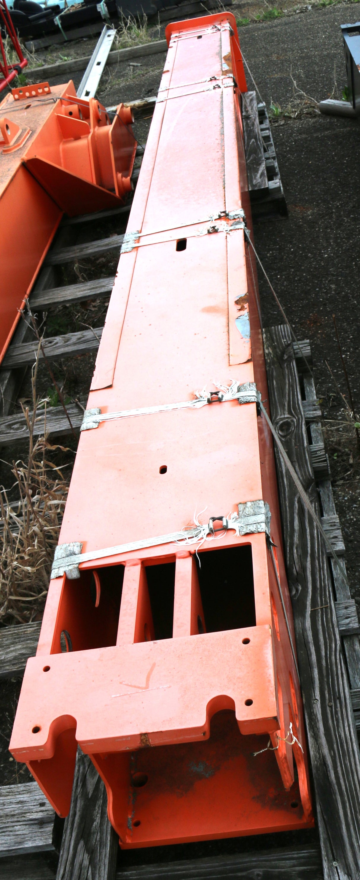 JLG - 91516010 - BOOM SECOND SECTION