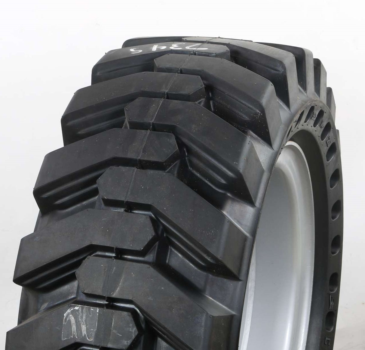 JLG - 1001207345 - WHEELLH 36X14-20