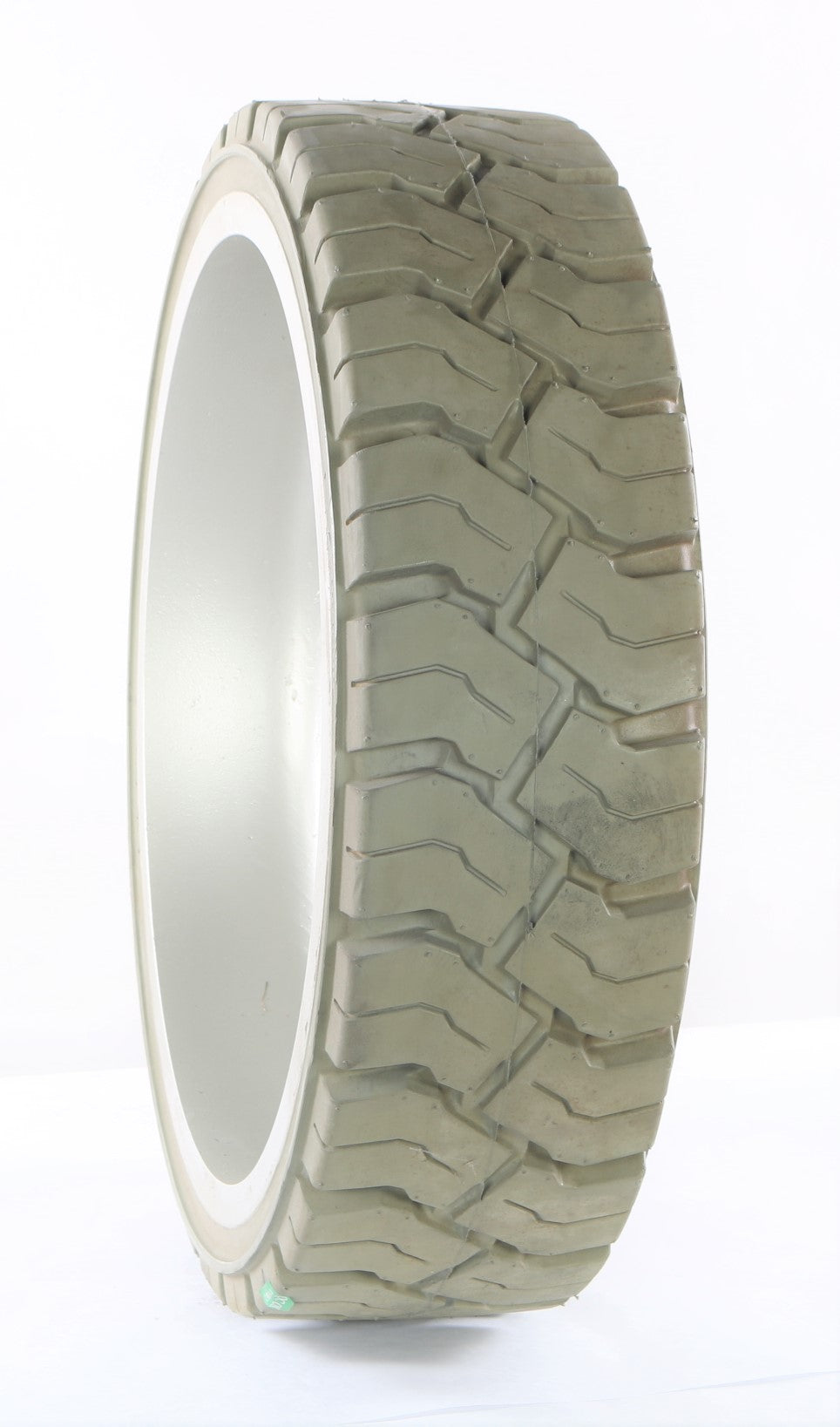 JLG - 70011330 - TIRE 22X6X16 WHEEL (NON MARK)