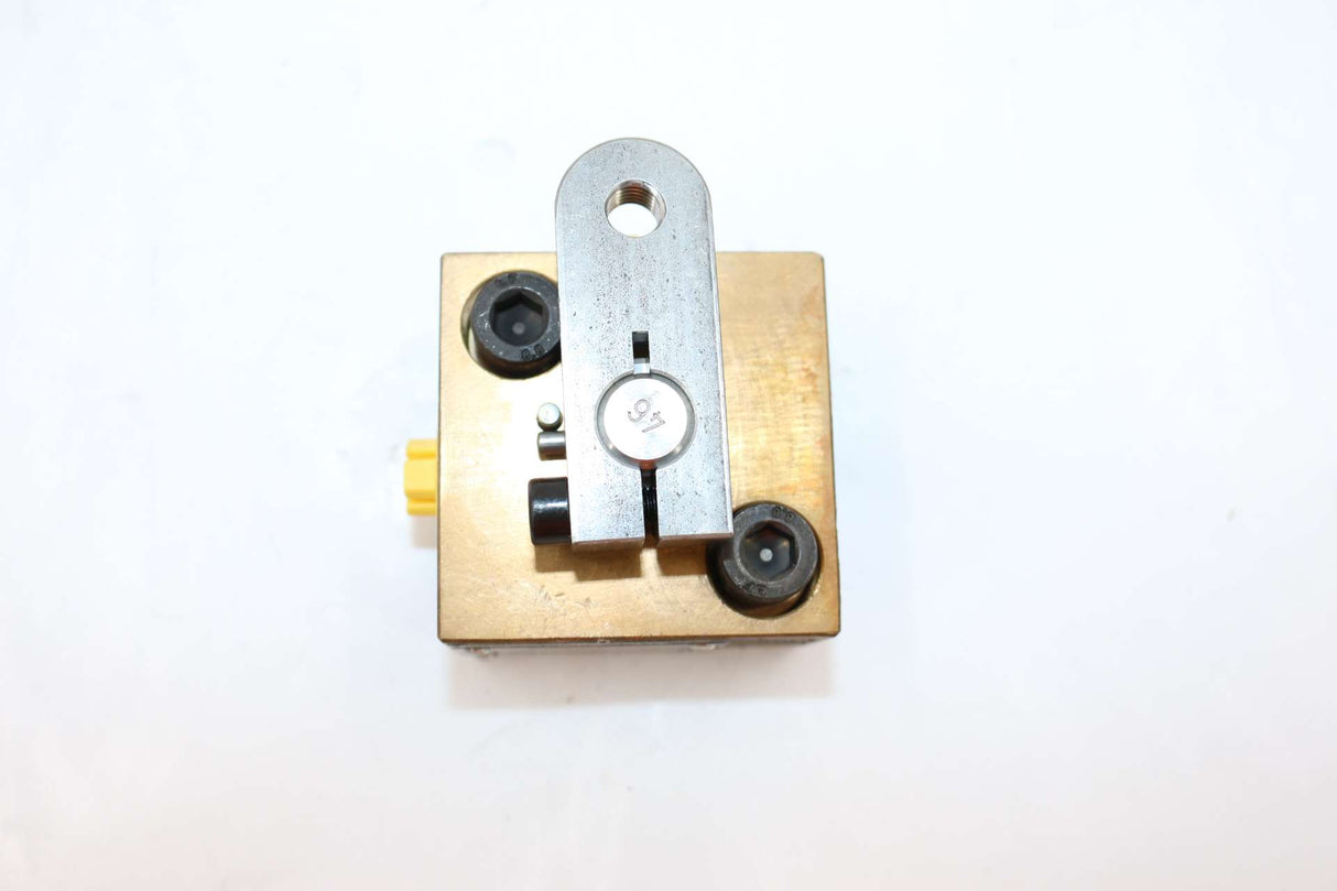 JLG - 4641379 - VALVEINCHING