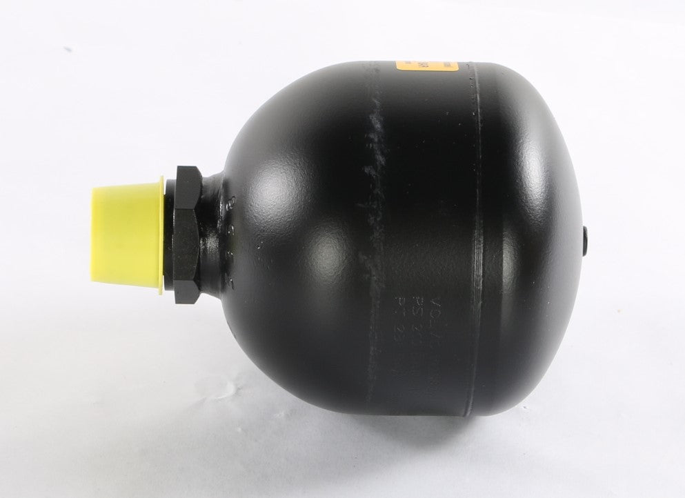 VOLVO - 17256319 - HYDRAULIC ACCUMULATOR 0.5 LITER 50 BAR PRE-CHARGE