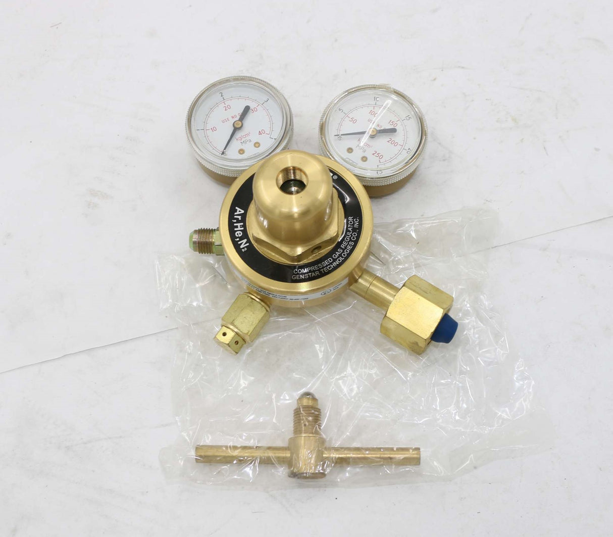 GENTEC (GENSTAR TECHNOLOGIES) - 452IN-450 - PRESSURE REGULATOR-INERT GAS 3000PSI MAX
