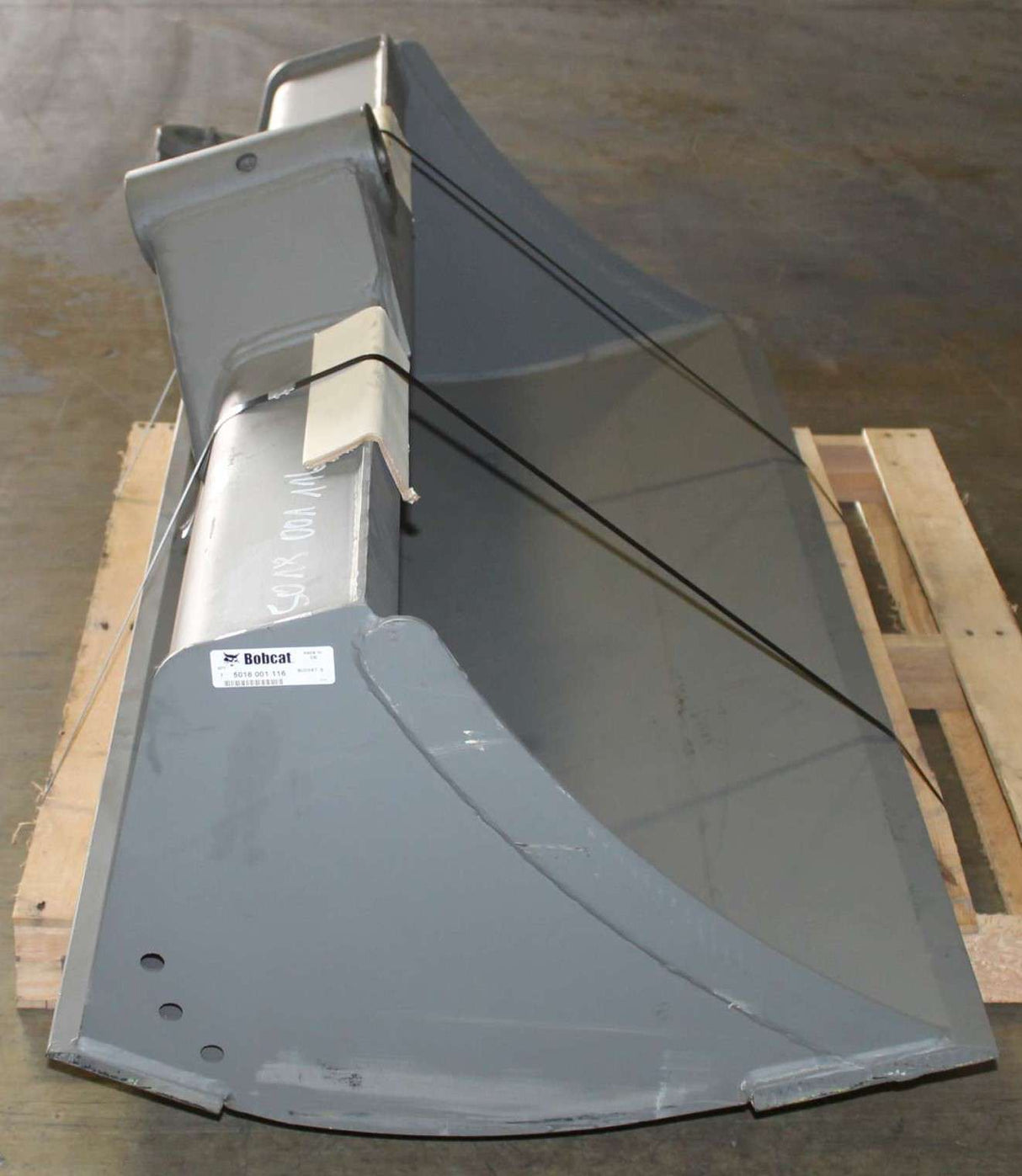 BOBCAT - 5018001116 - BUCKET SWIVEL