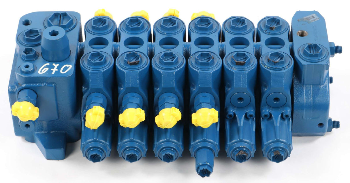 BOBCAT - 5606664670 - VALVE BANK COMPLETE