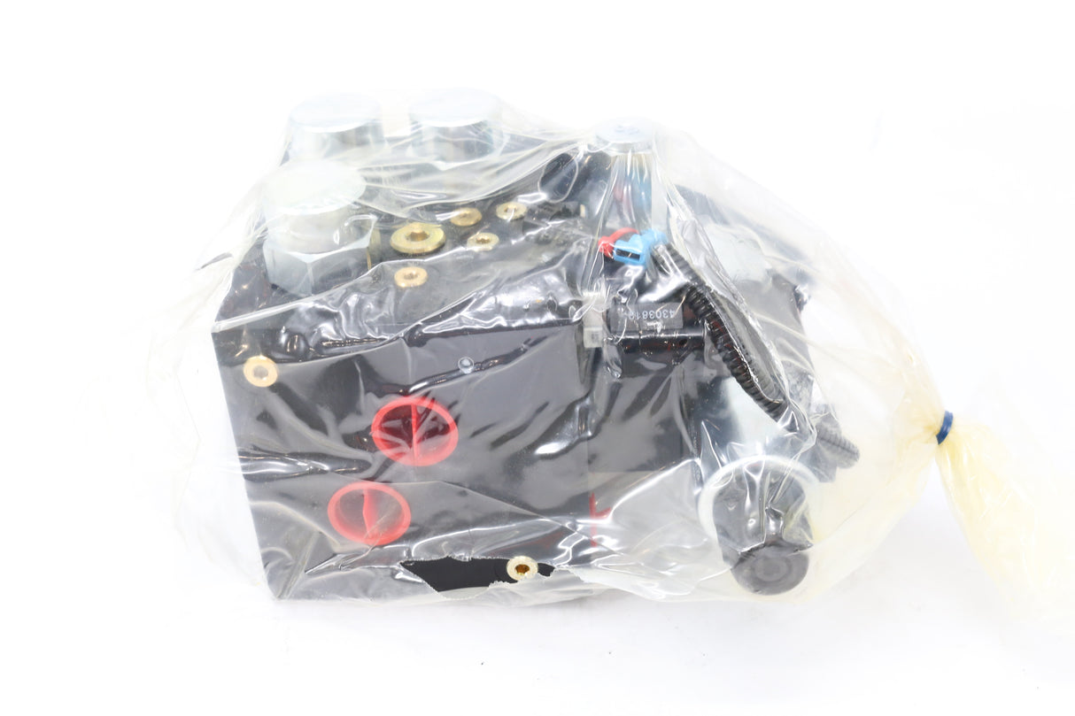 BOBCAT - 6687111 - VALVE ASSY
