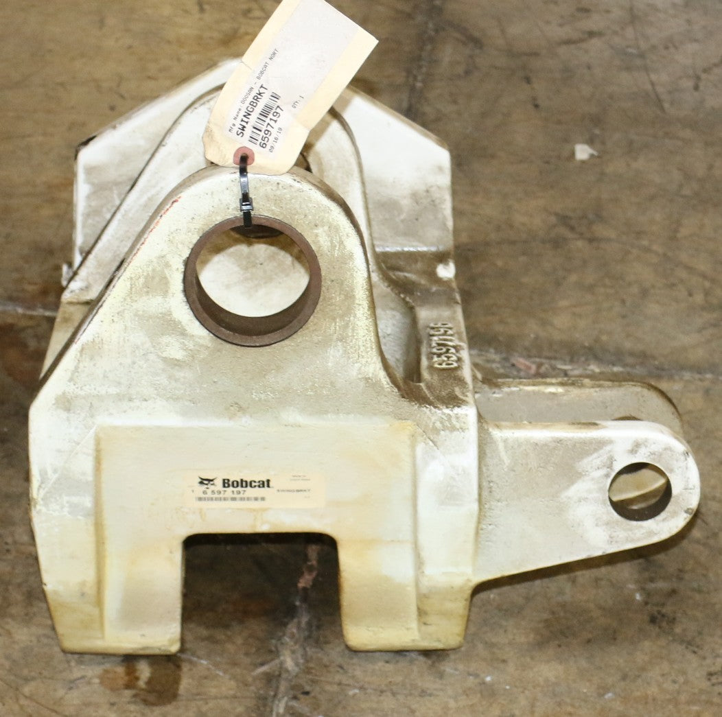 BOBCAT - 6597197 - SWINGBRKT