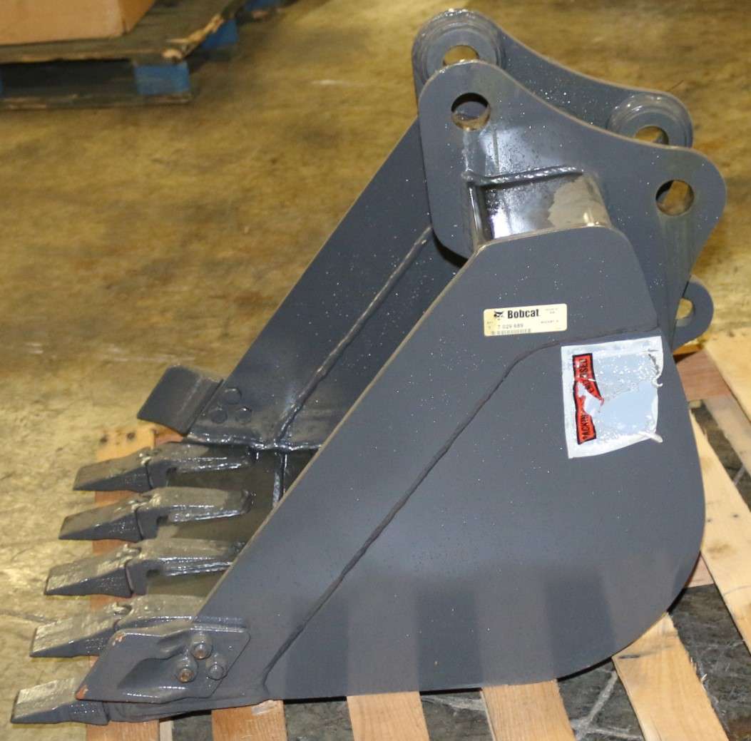 BOBCAT - 7029689 - BUCKET - ASSY
