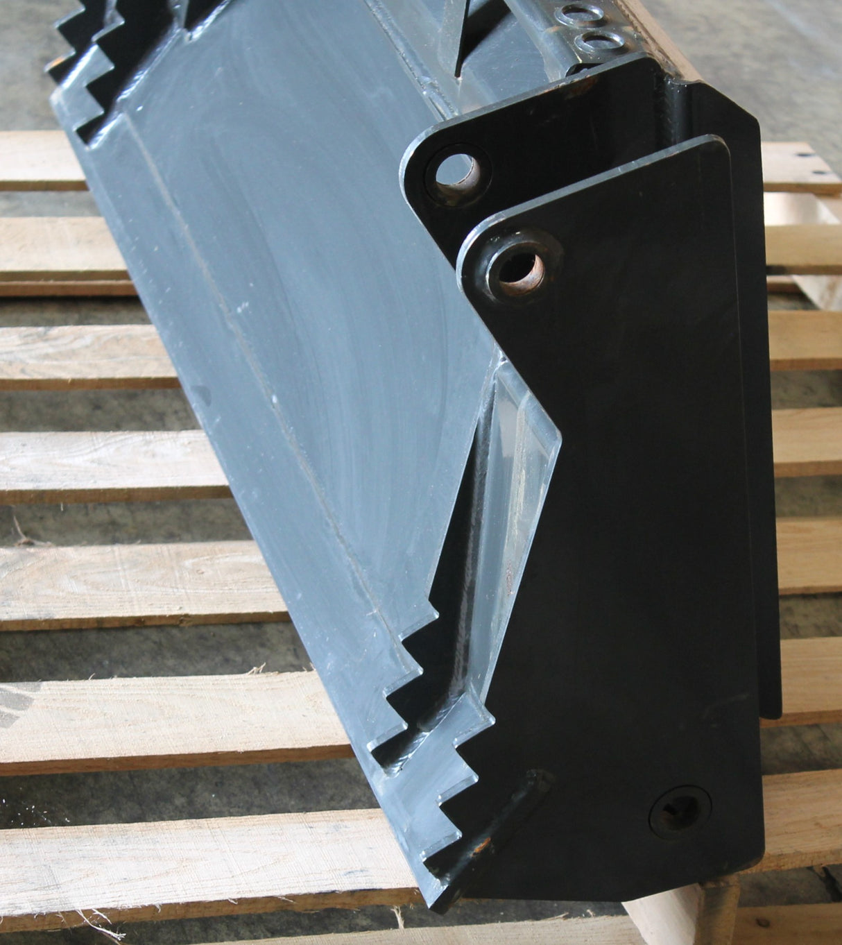 BOBCAT - 6815547 - BUCKET - REAR