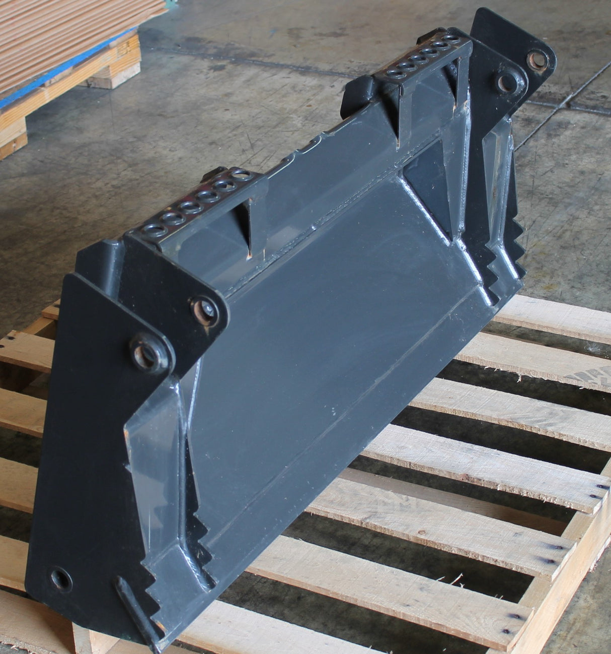 BOBCAT - 6815547 - BUCKET - REAR