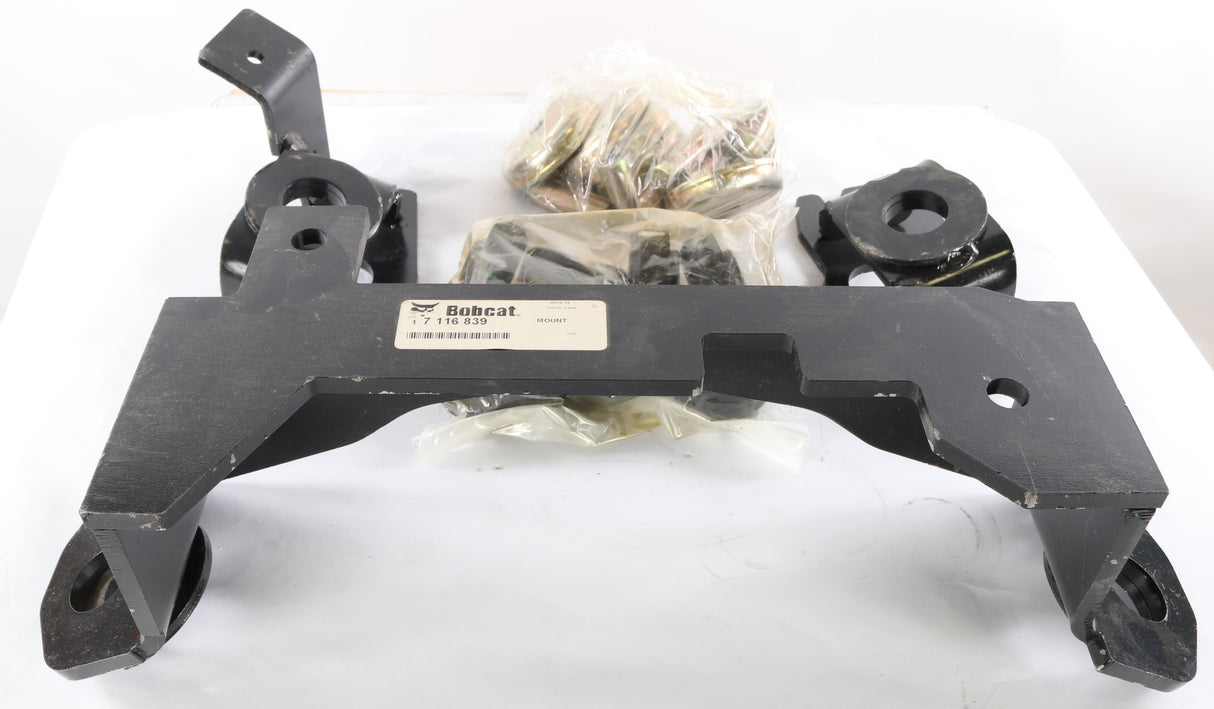 BOBCAT - 7121998 - KIT ENGINE MOUNT 430 & 435 EXCAVATOR