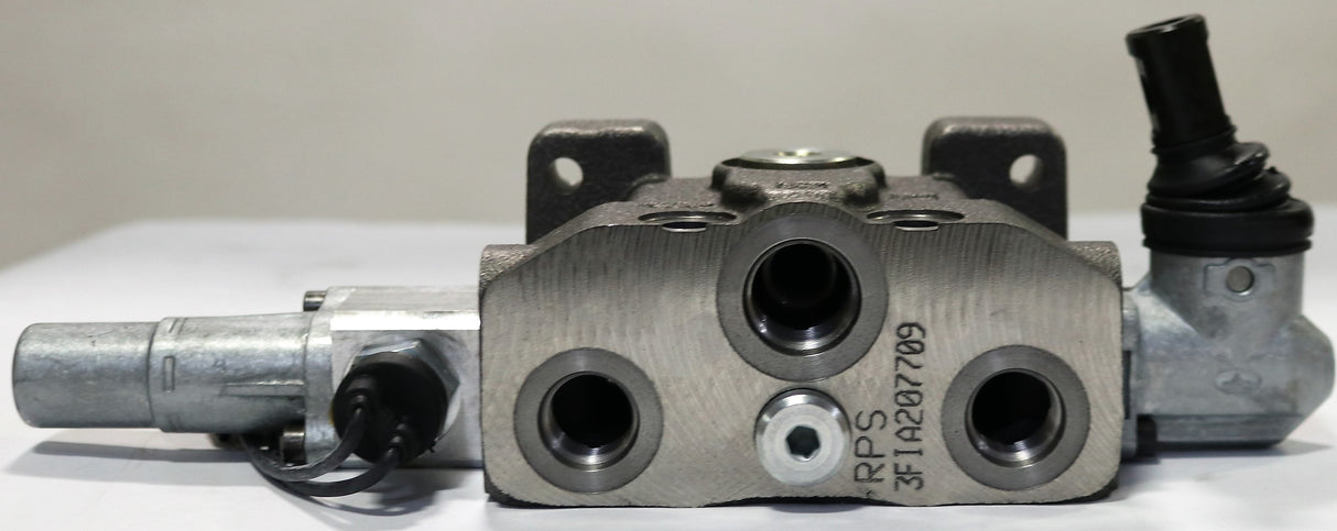 BOBCAT - 6685792 - VALVE SECTION