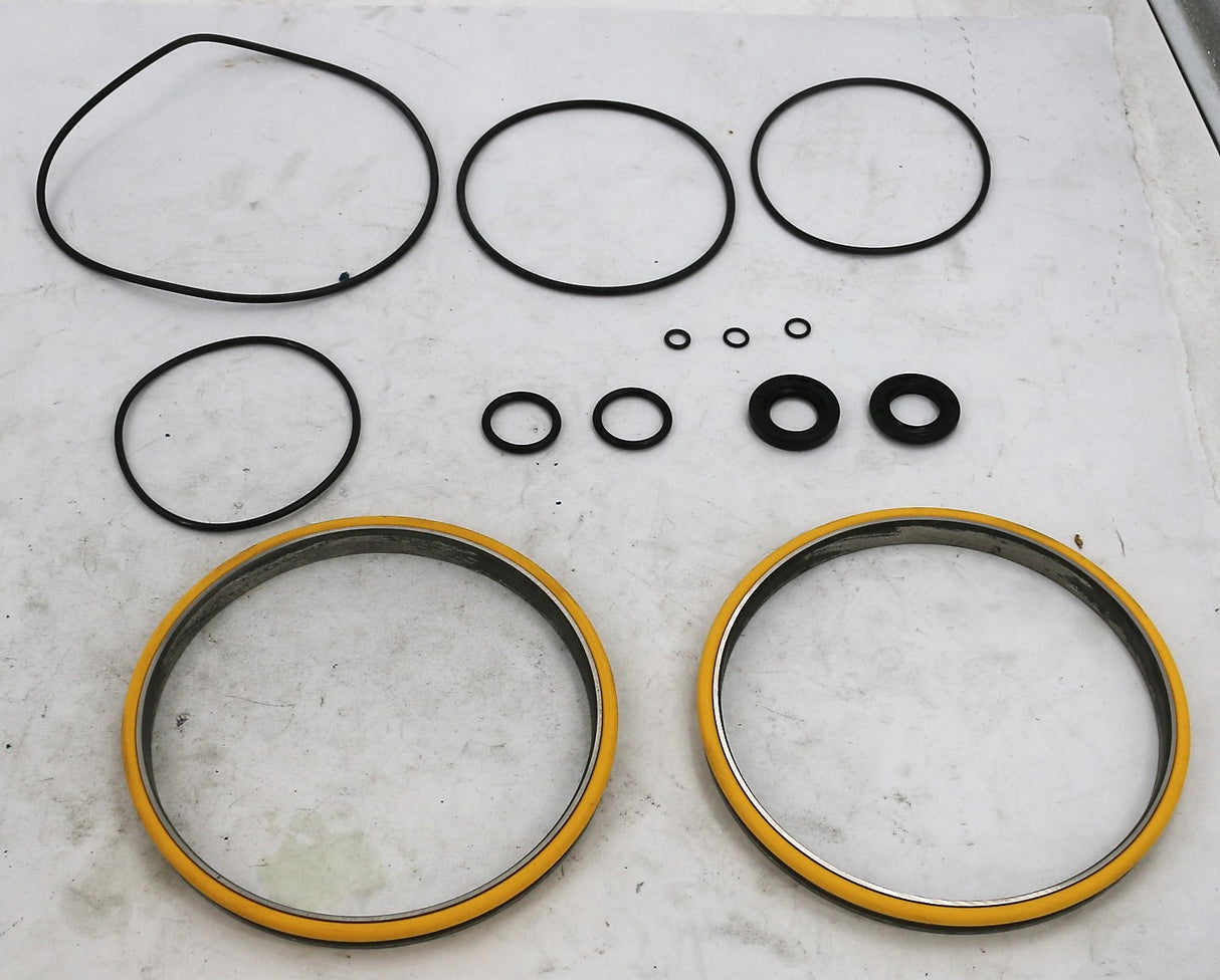 BOBCAT - 6670152 - SEAL KIT