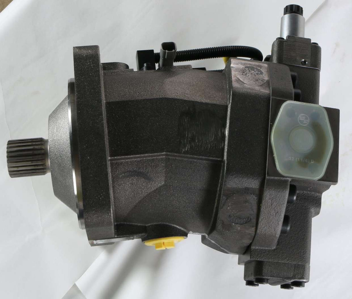 VOLVO - 14666132 - HYDRAULIC MOTOR - AXIAL PISTON