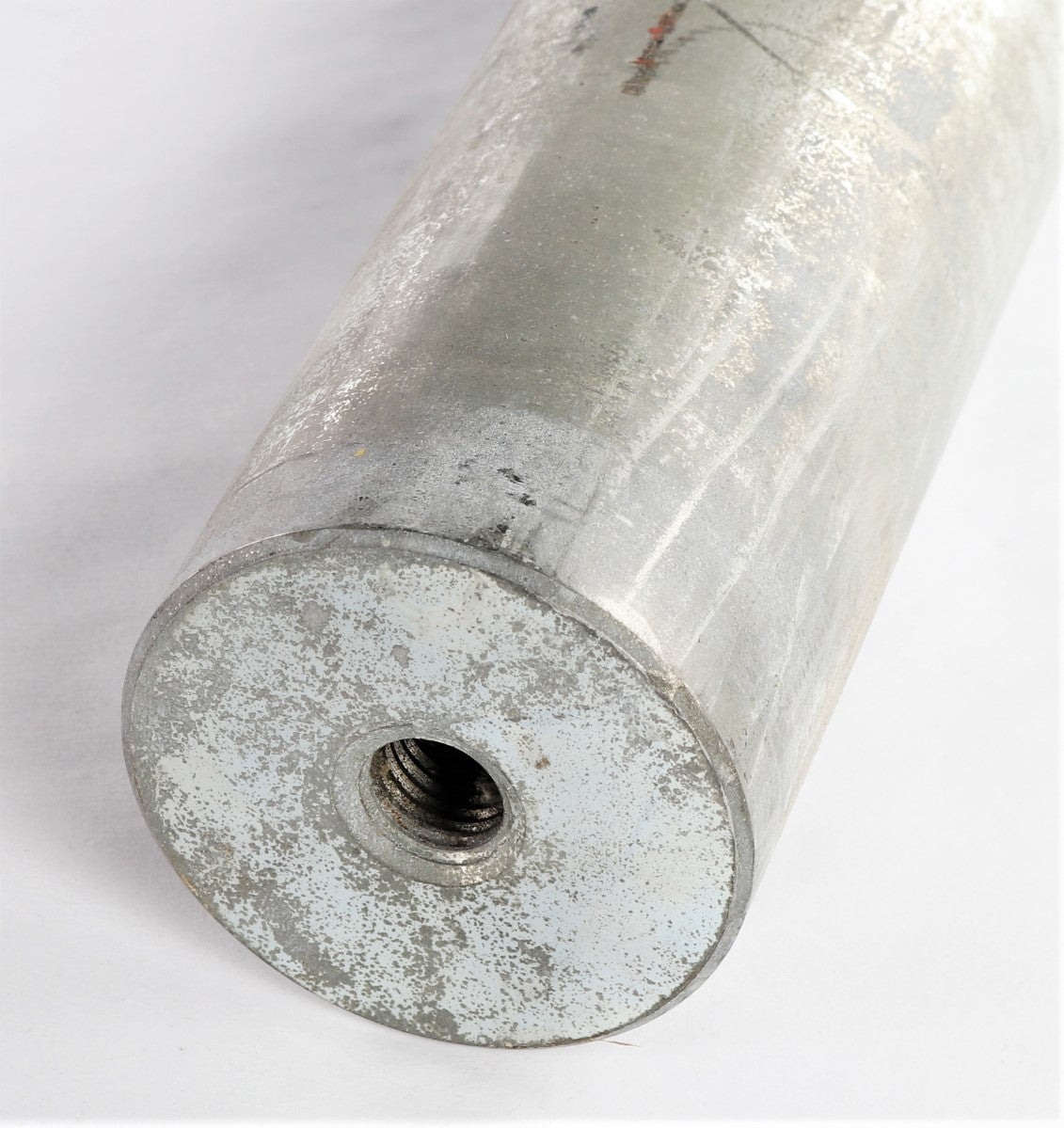 JLG - 91413004 - FRONT AXLE PIVOT PIN