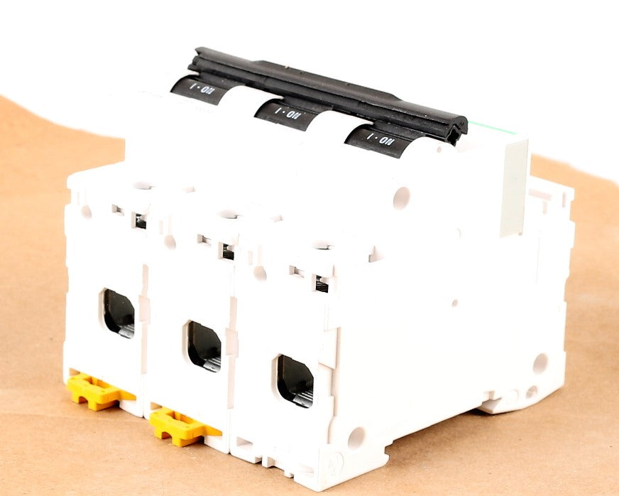 TELEMECANIQUE  - A9N18351 - CIRCUIT BREAKER C120N B 125A 3PH