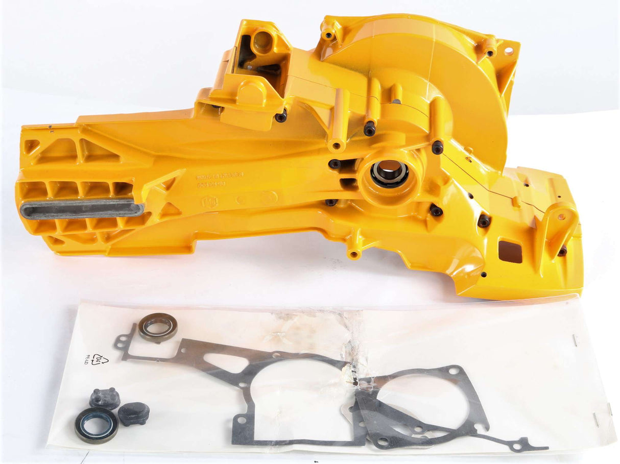 HUSQVARNA - 506233304 - CRANKCASE ASSEMBLY FOR K950