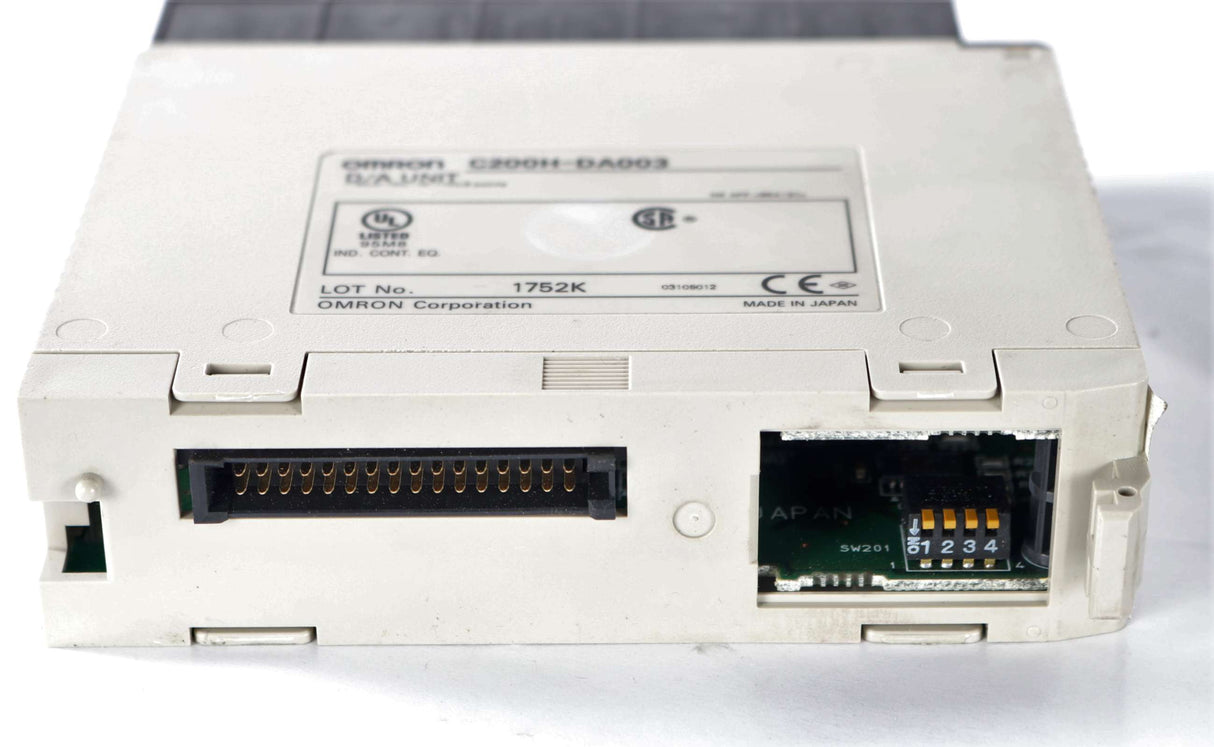 OMRON - C200H-DA003 - DIGITAL OUTPUT MODULE