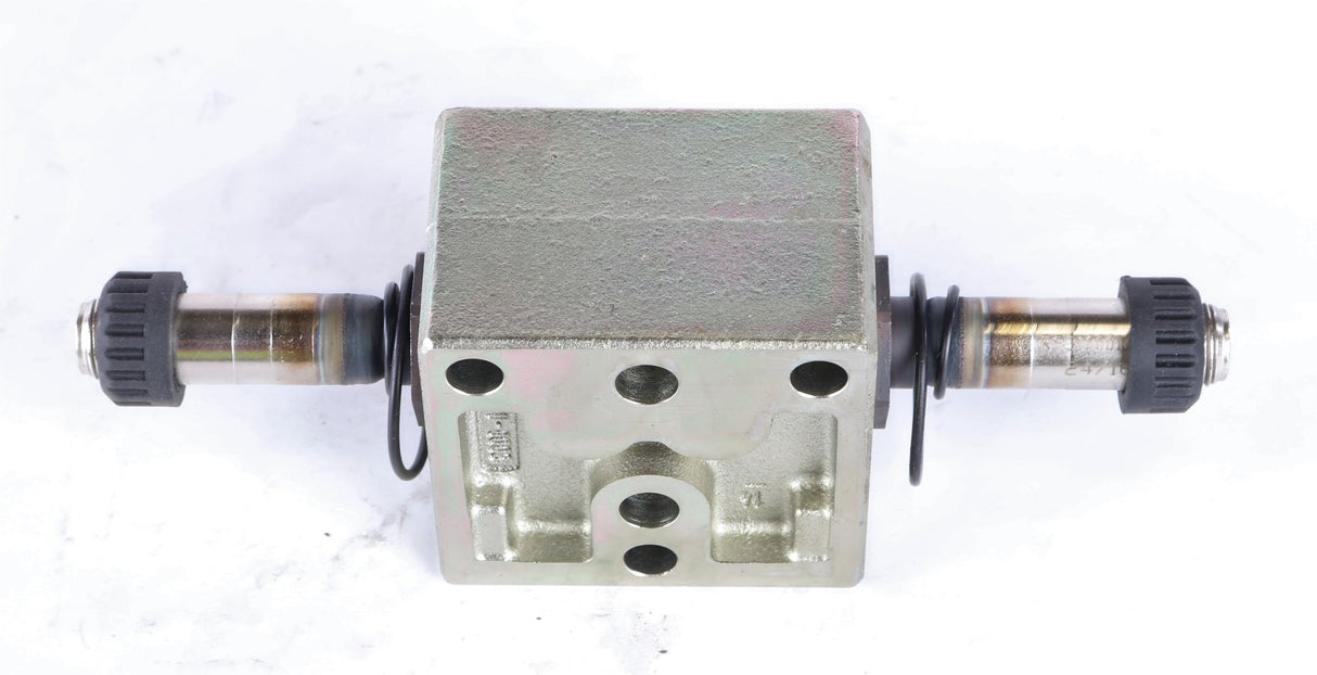BOSCH REXROTH OIL CONTROL - L8010E201000030 - HYDRAULIC DIRECTIONAL CONTROL VALVE W/O COILS