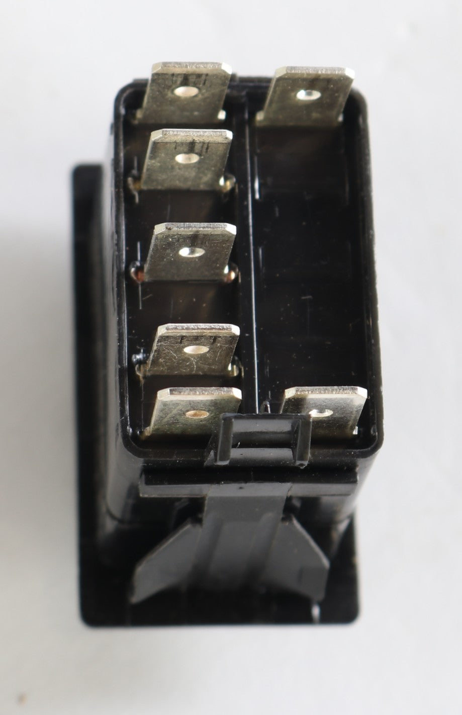 CARLING TECHNOLOGIES - V8B2 - SWITCH