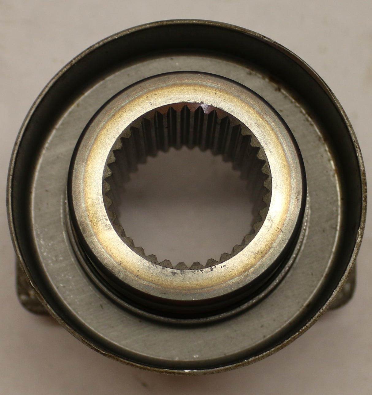 DANA - 3-4-10461-1X - END YOKE ASSY - HALF ROUND STYLE - 1410 SERIES