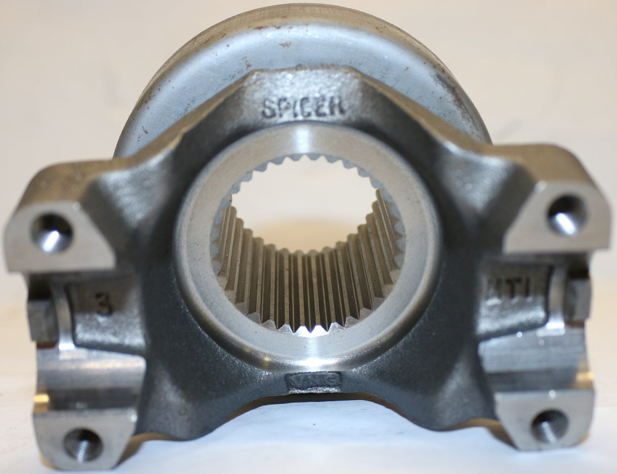 DANA - 3-4-10461-1X - END YOKE ASSY - HALF ROUND STYLE - 1410 SERIES