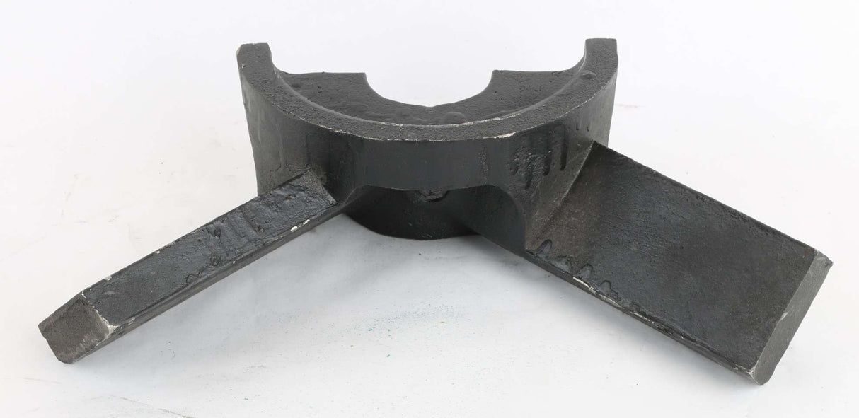 VOLVO - 00680-203-00 - PADDLE-KICK-BACK RH