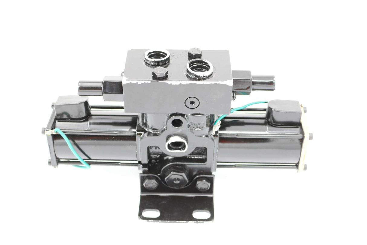 JLG - 4640519 - VALVE SOLENOID