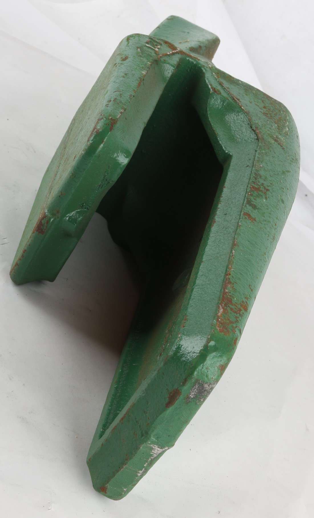 ESCO - 8801-V43 - TOOTH ADAPTER