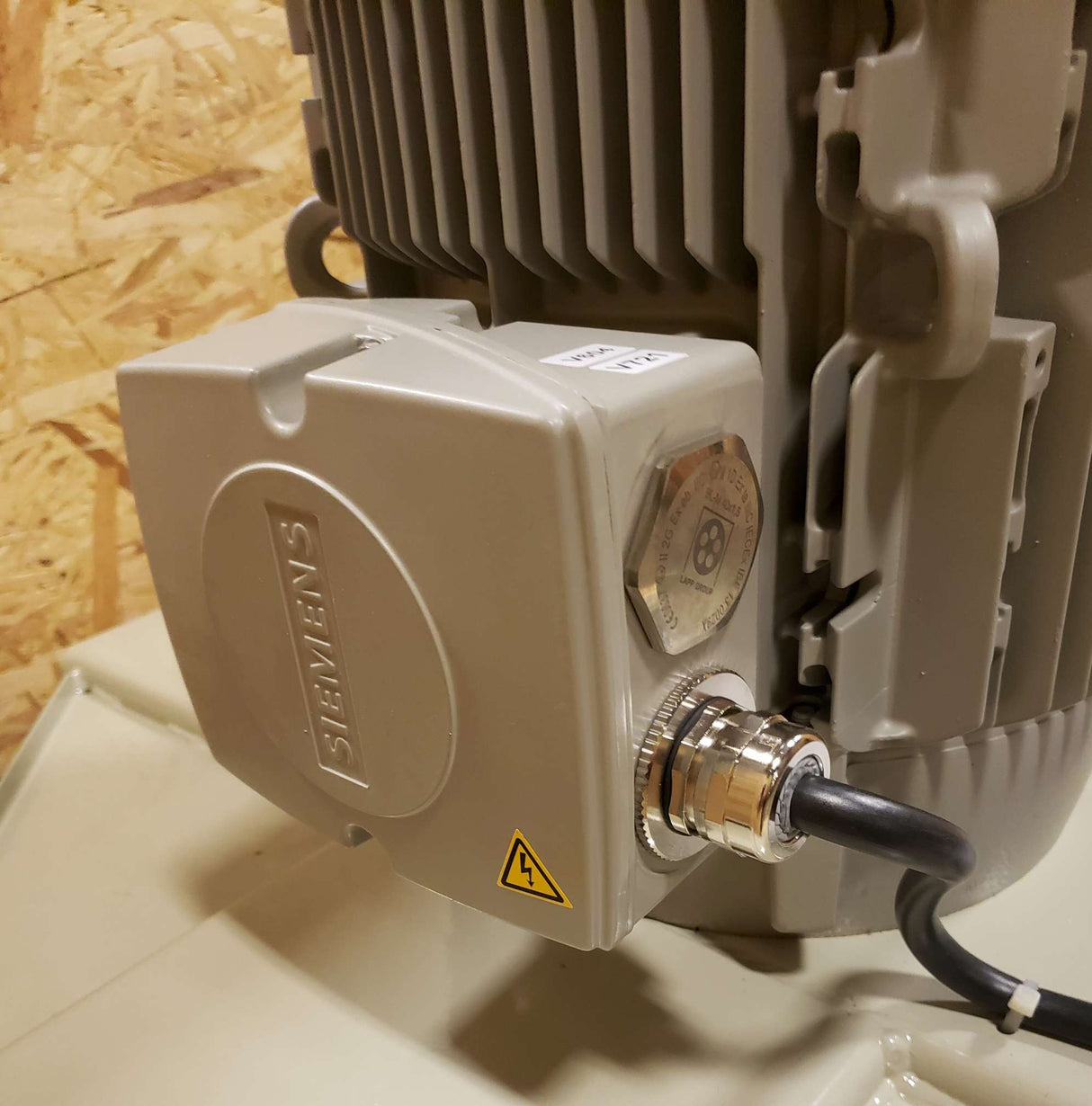 MDEXX - 2FS1674-1NA91-7AD3 - FAN ASSEMBLY IP56