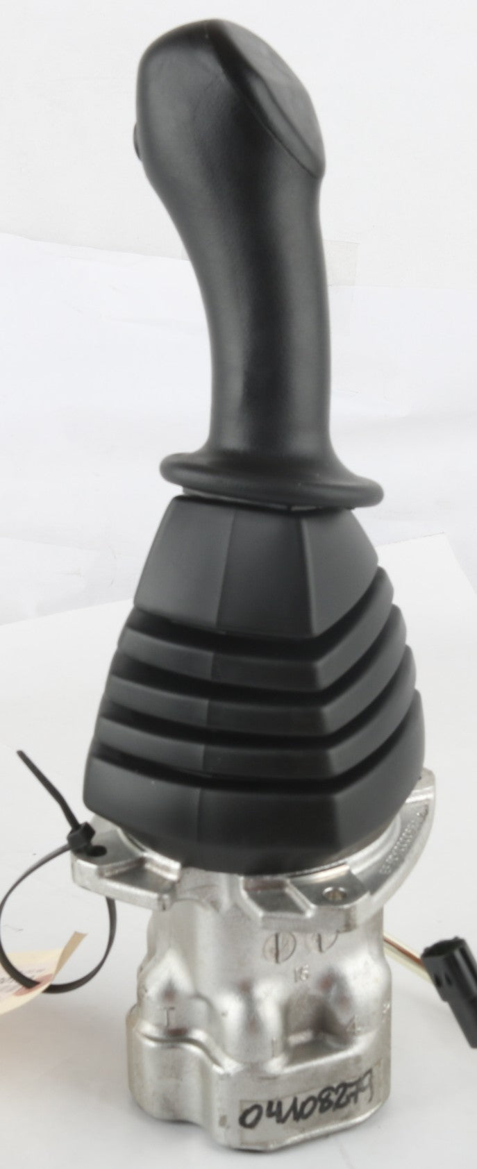 KOBELCO - EF30V00009F1 - VALVE - PILOT